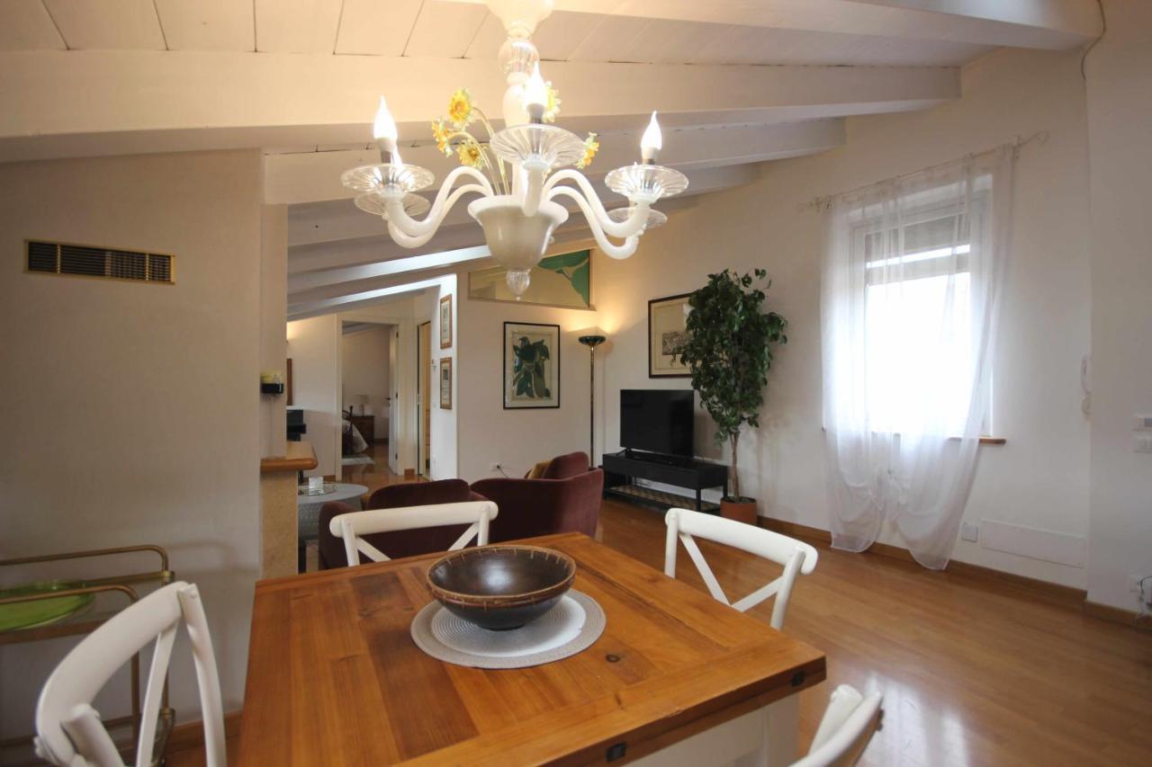 Case Vr Holiday Attico San Domenico Werona Zewnętrze zdjęcie